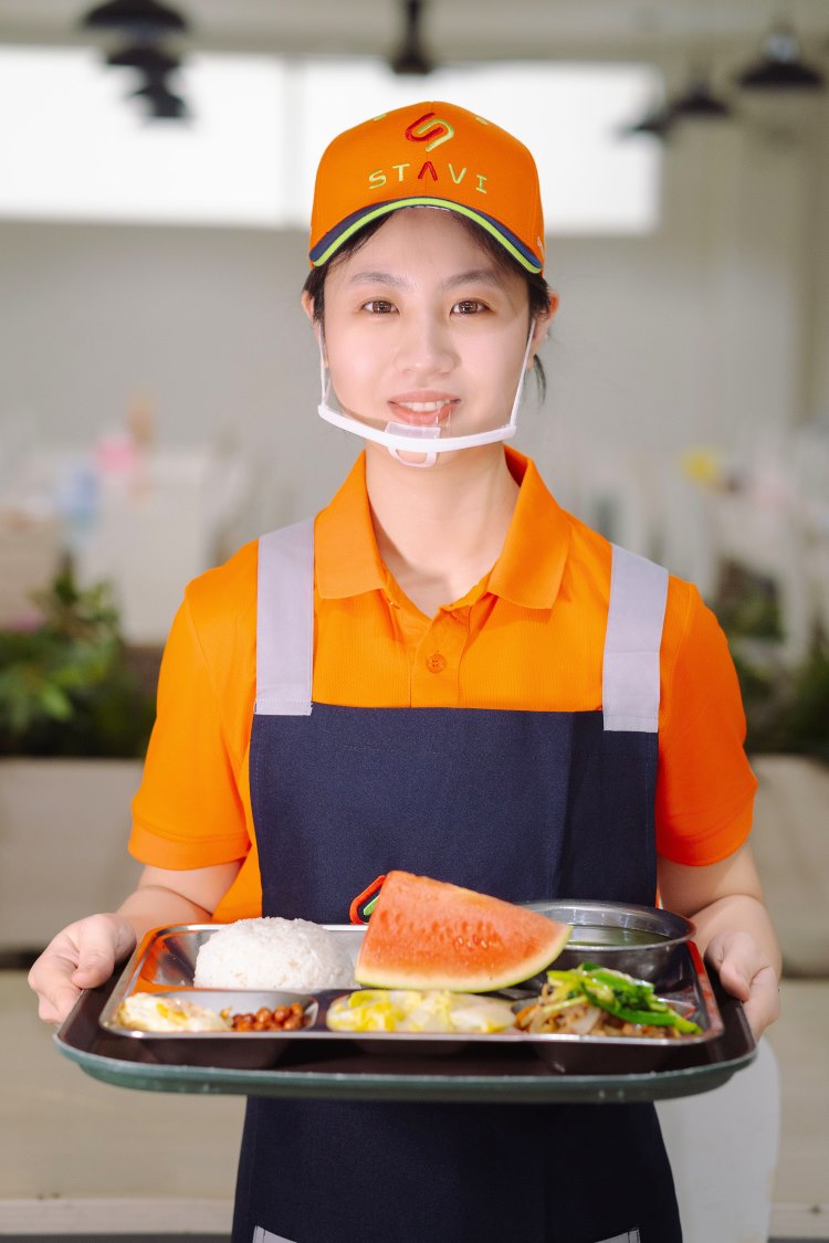 STAVIの厨房による栄養が十分に確保された中学生向けの食事 STAVIの厨房による栄養が十分に確保された中学生向けの食事