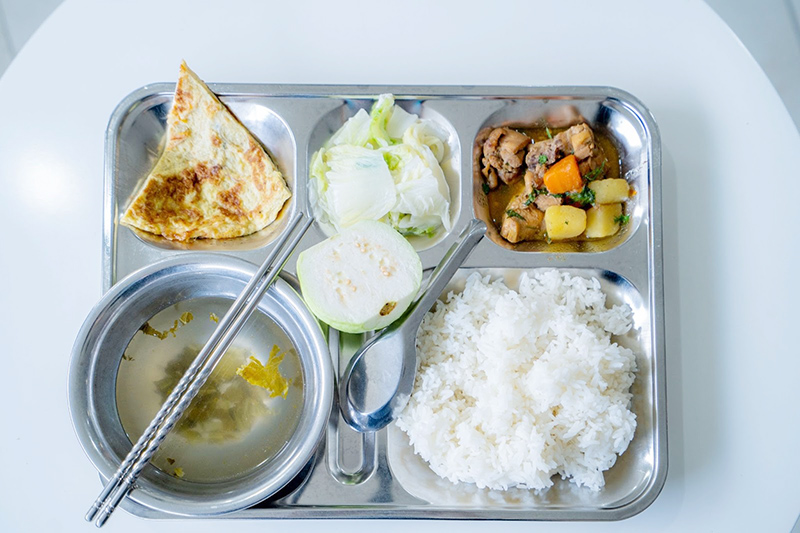 Suất ăn công nghiệp STAVI