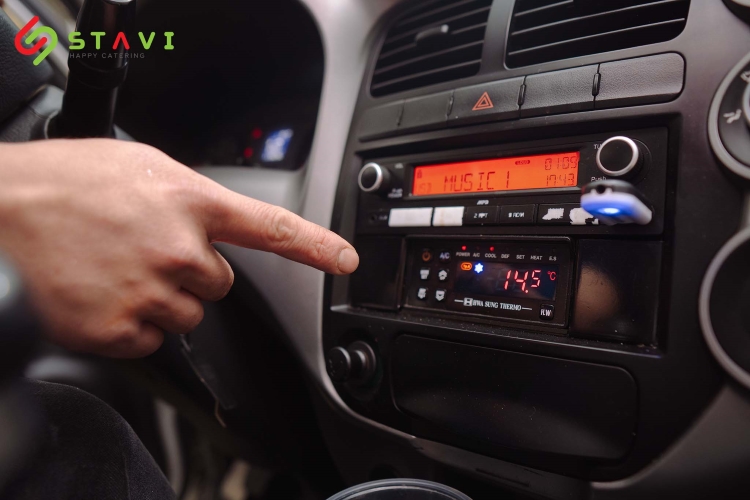 Nhiệt độ xe vận chuyển suất ăn phải luôn duy trì đúng