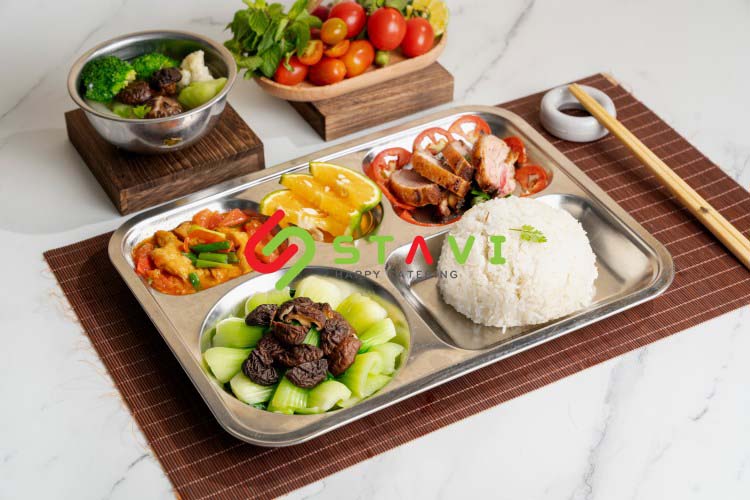Sample office meal tray at the STAVI kitchen 4