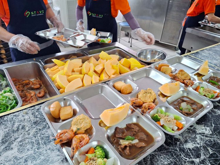 Suất ăn văn phòng STAVI đảm bảo chất lượng, phục vụ chuyên nghiệp Suất ăn văn phòng STAVI đảm bảo chất lượng, phục vụ chuyên nghiệp