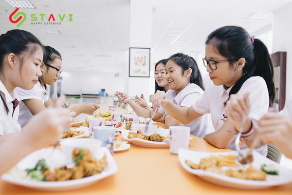 Công ty cung cấp suất ăn trường học uy tín, chất lượng mang đến giải pháp tối ưu
