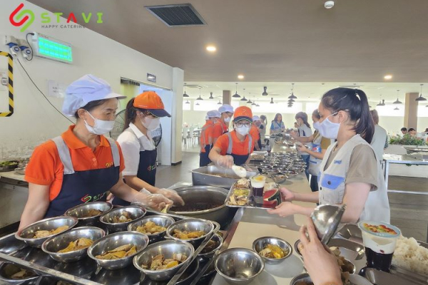 STAVI - Đơn vị cung cấp suất ăn công nghiệp tại Tuyên Quang uy tín